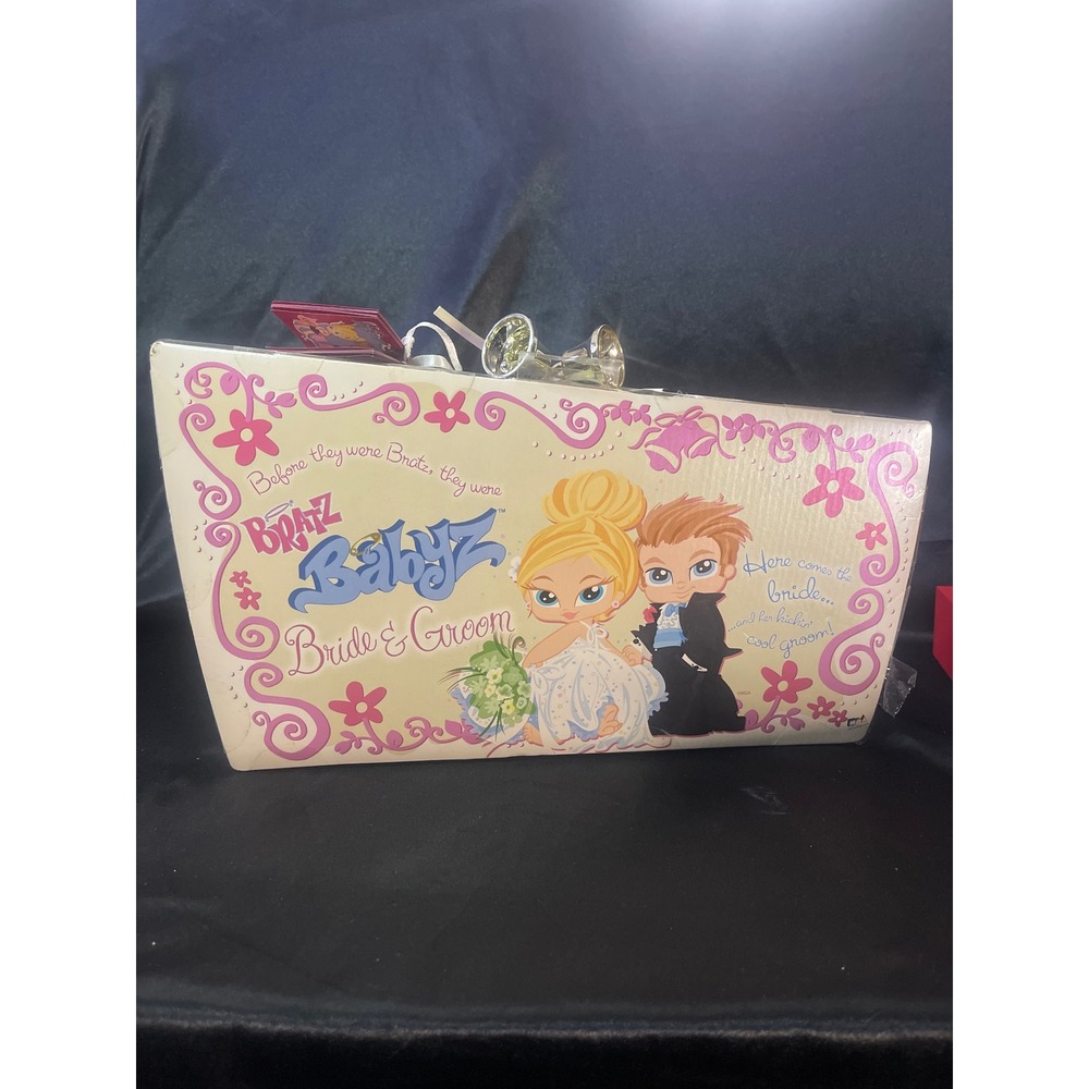Bratz Babyz Bride & Groom Cloe Cameron Target Exclusive Doll Set New NIB 2006 - Picture 2 of 2